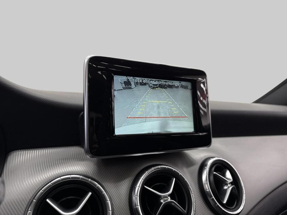 MERCEDES-BENZ CLA 2015
