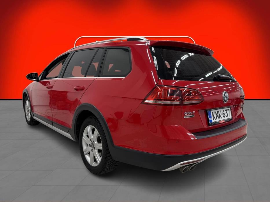 VOLKSWAGEN Golf 2016