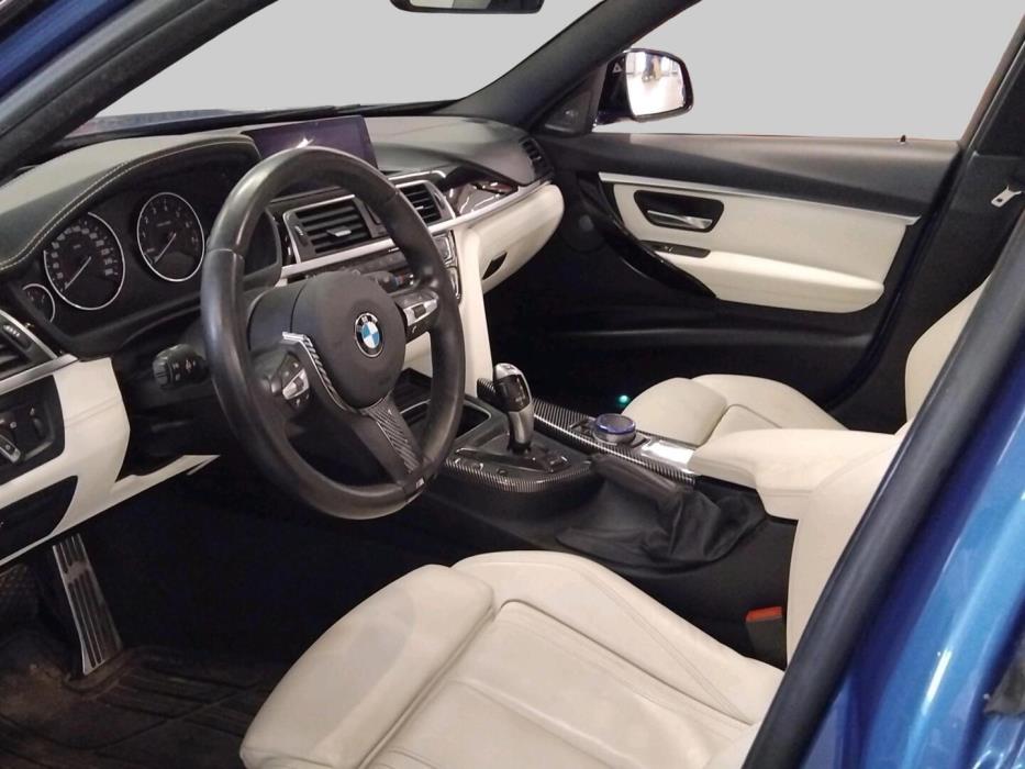 BMW 330 2016