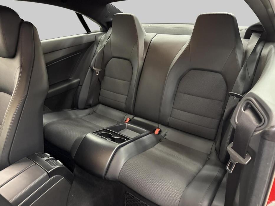 MERCEDES-BENZ E 2010