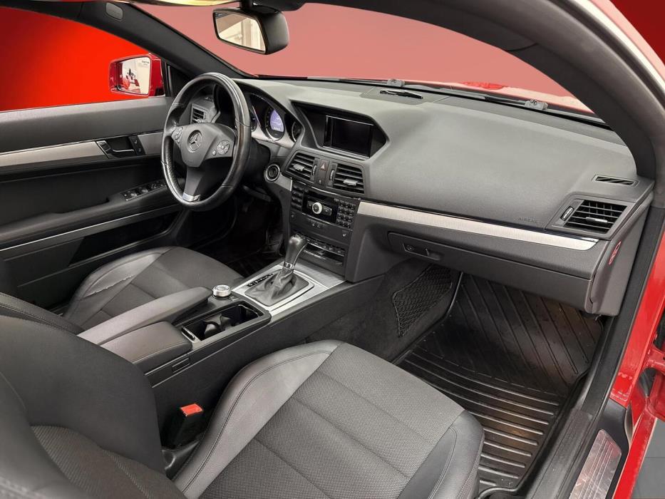 MERCEDES-BENZ E 2010