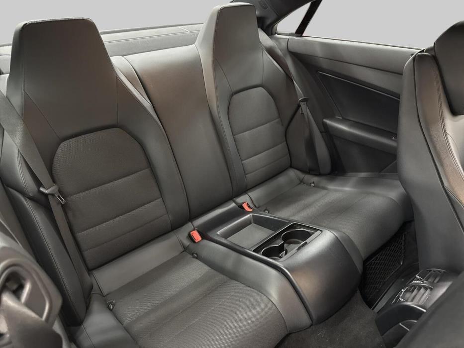 MERCEDES-BENZ E 2010