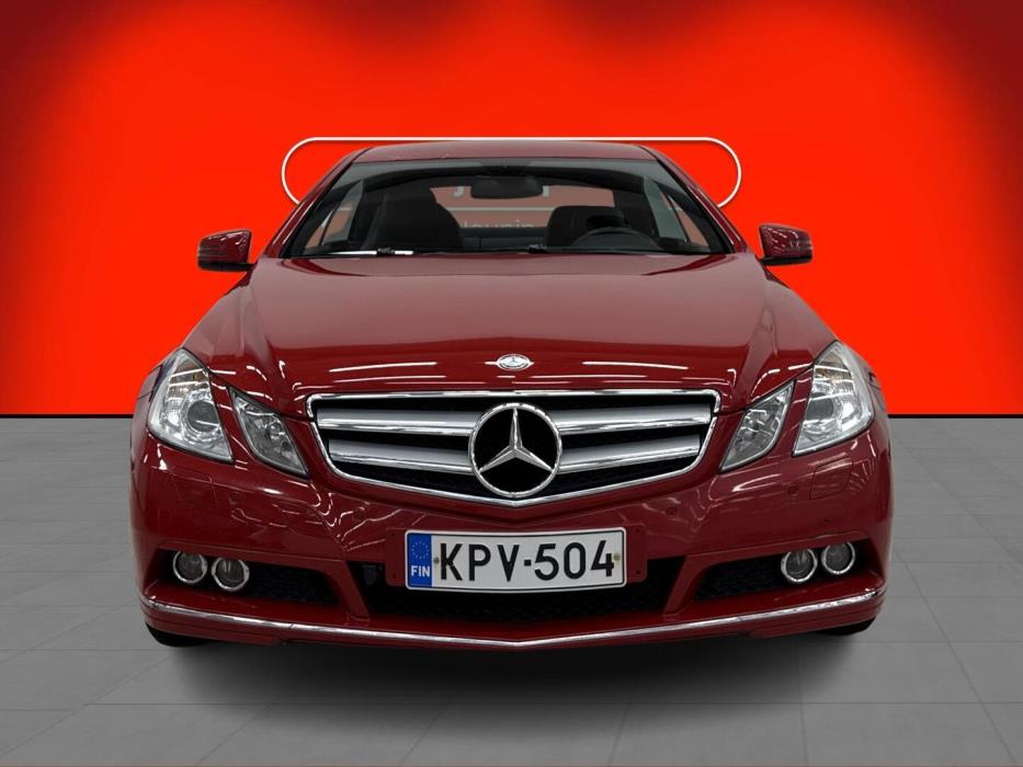 MERCEDES-BENZ E 2010