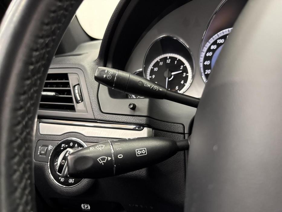 MERCEDES-BENZ E 2010