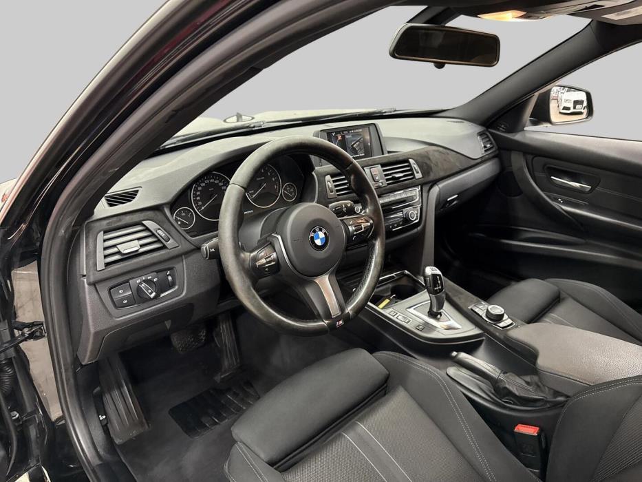 BMW 320 2016