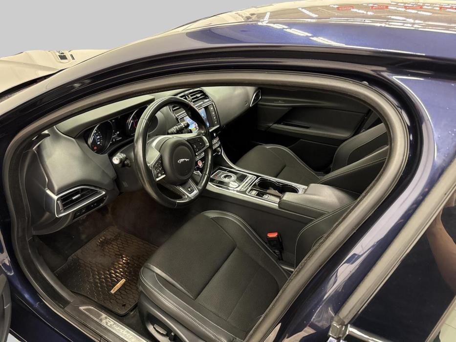 JAGUAR XE 2016