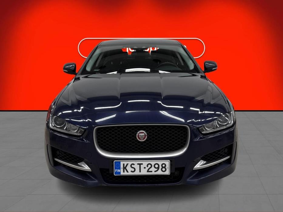 JAGUAR XE 2016
