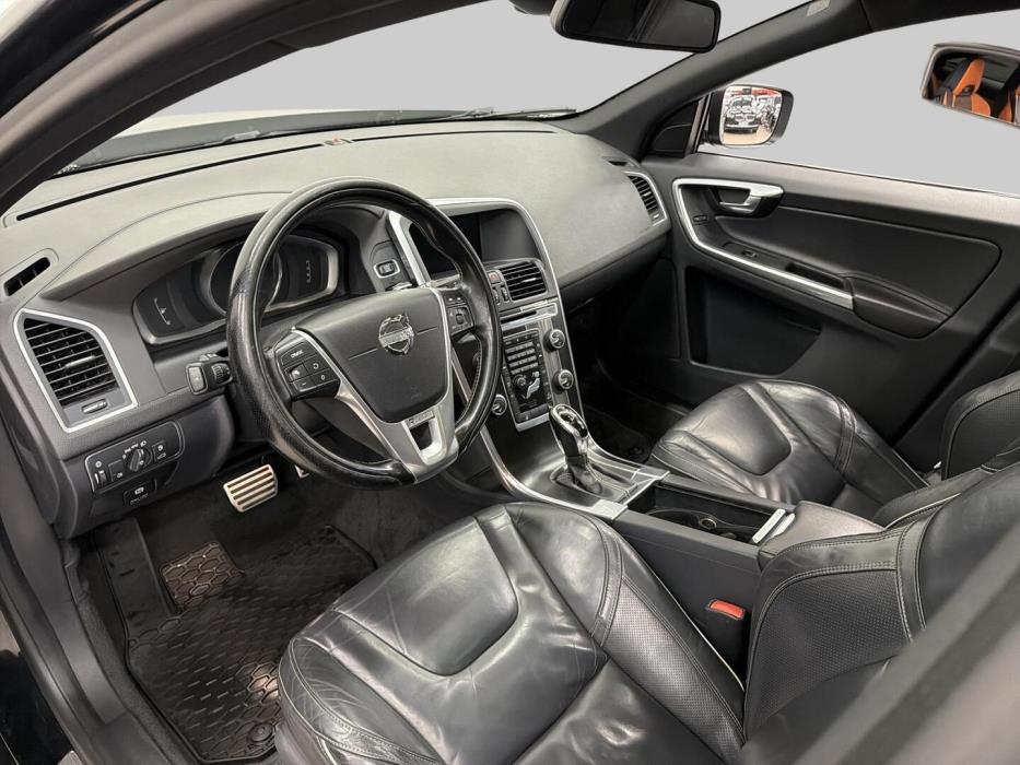 VOLVO XC60 2013