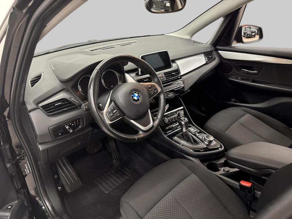 BMW 225 2019