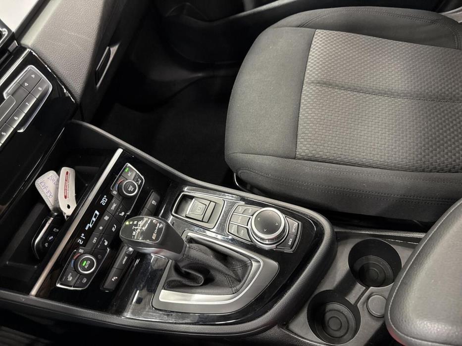 BMW 225 2019