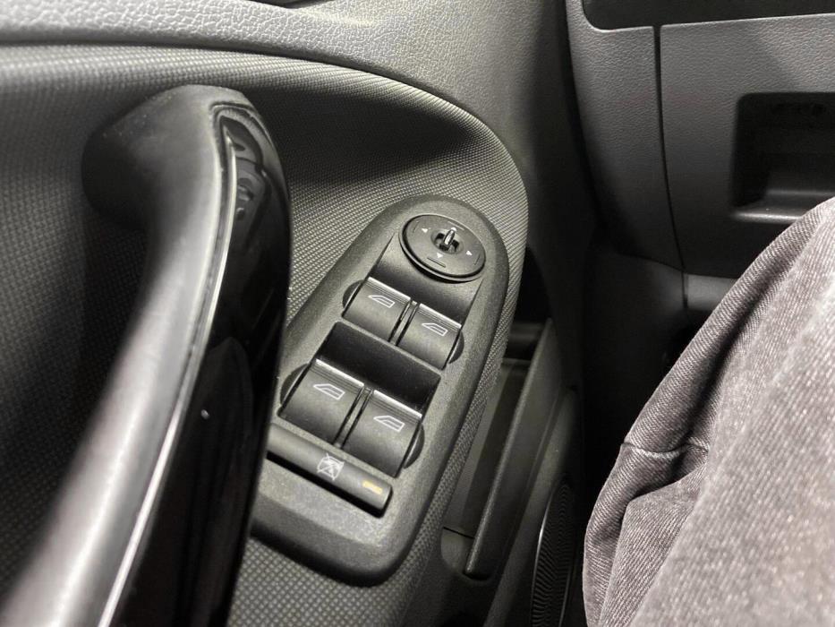 FORD Kuga 2012