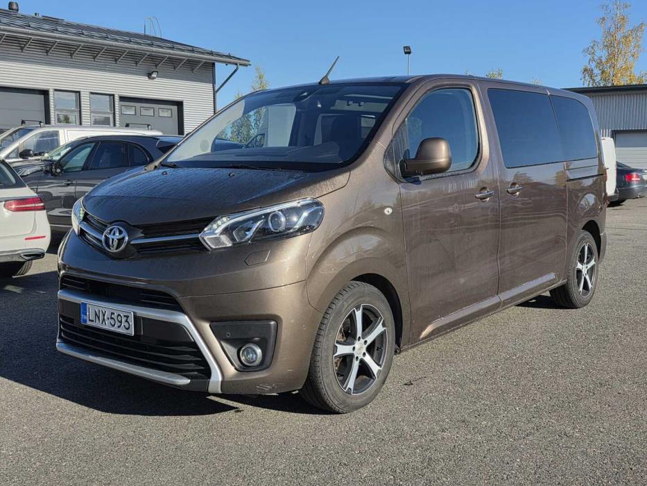 TOYOTA Proace Verso 2017