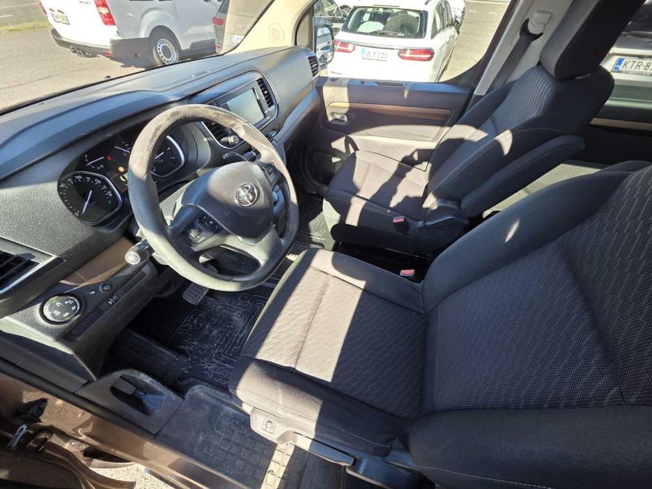 TOYOTA Proace Verso 2017
