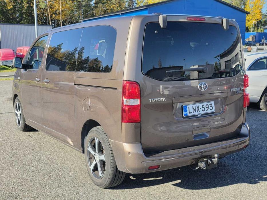 TOYOTA Proace Verso 2017