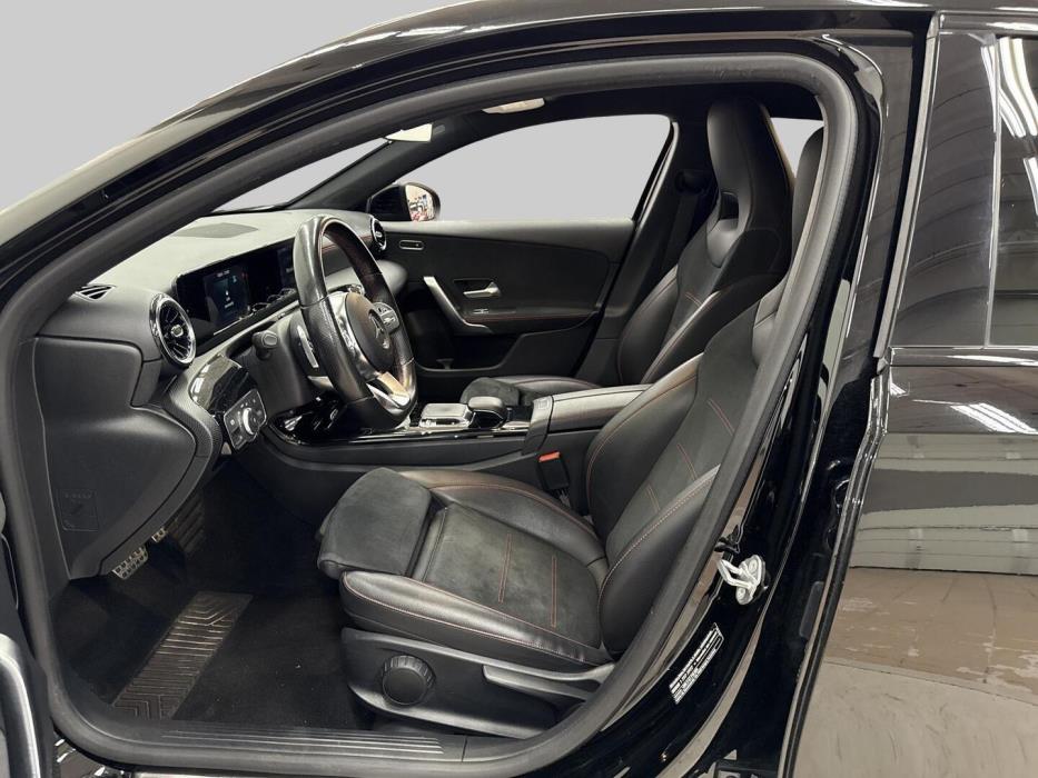 MERCEDES-BENZ A 2018