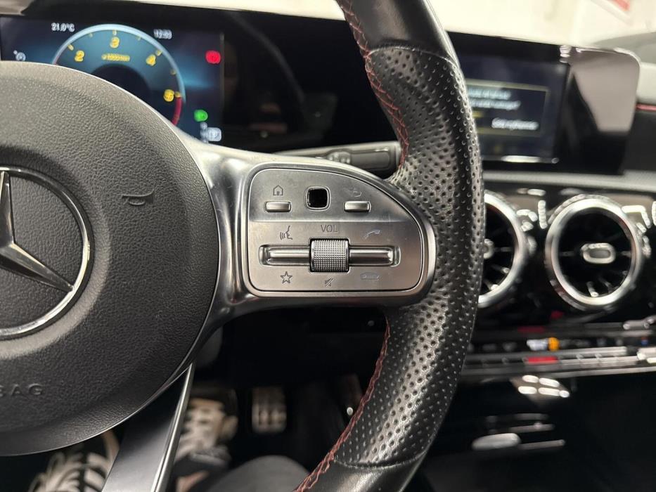 MERCEDES-BENZ A 2018