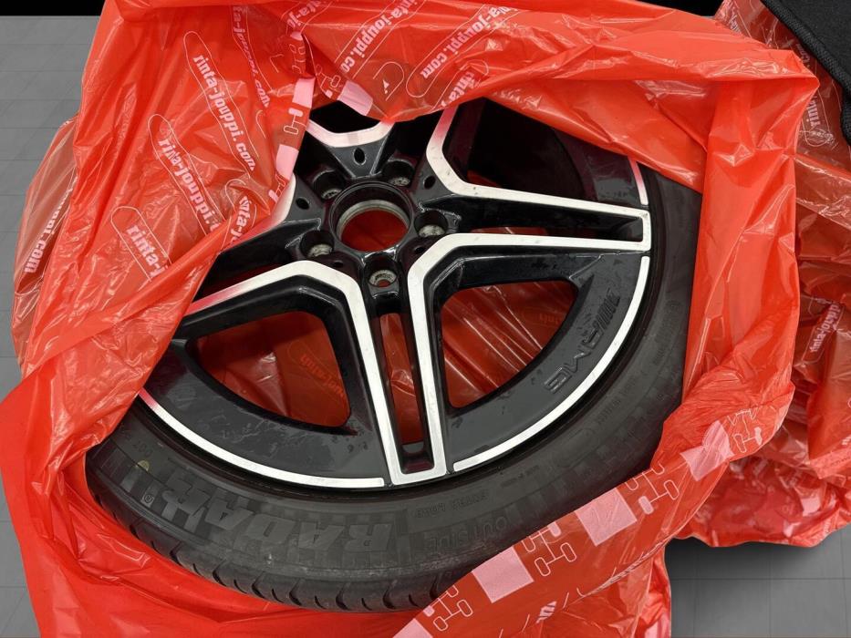 MERCEDES-BENZ A 2018