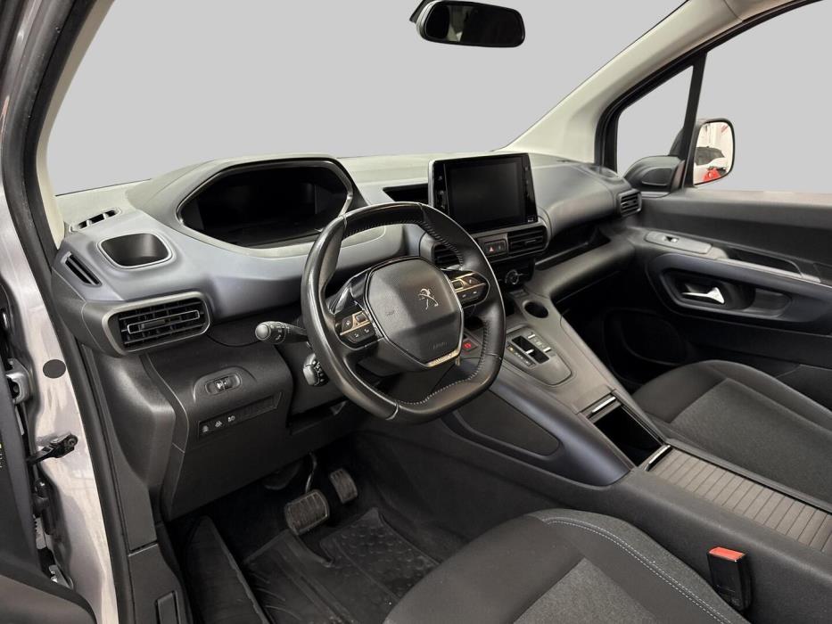 PEUGEOT e-Rifter 2022