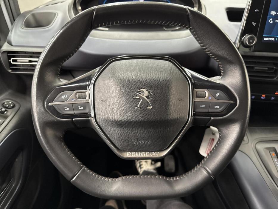 PEUGEOT e-Rifter 2022