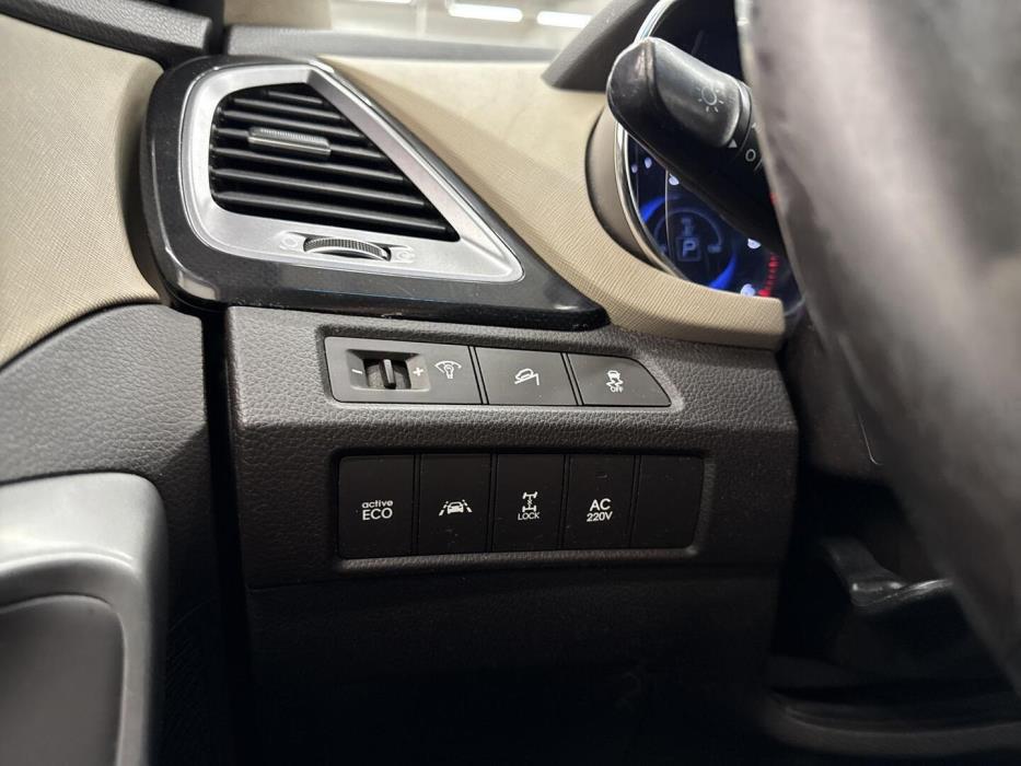 HYUNDAI Santa Fe 2014