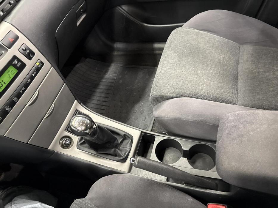 TOYOTA Corolla 2003