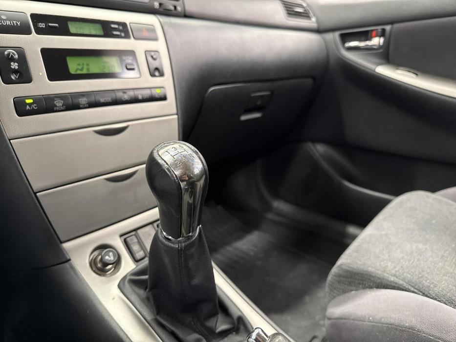 TOYOTA Corolla 2003