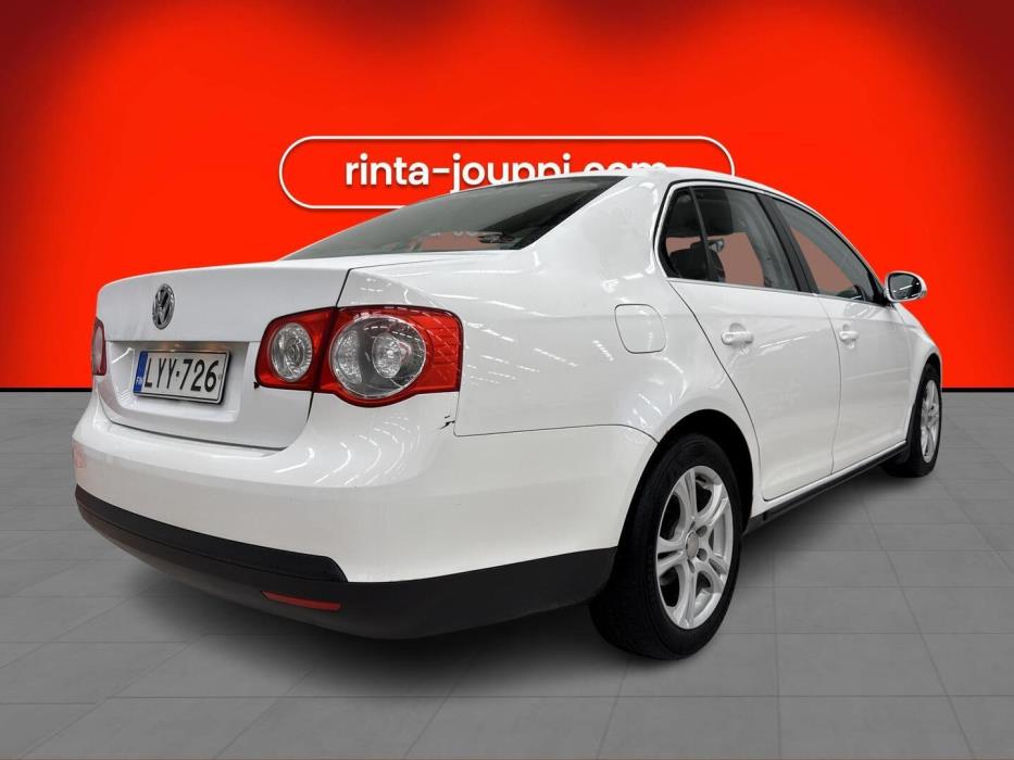 VOLKSWAGEN Jetta 2010