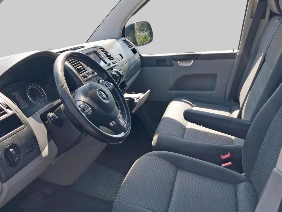 VOLKSWAGEN Transporter 2011
