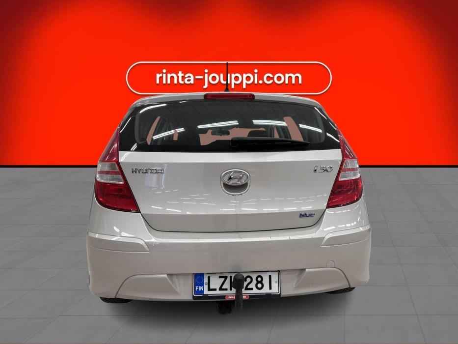 HYUNDAI i30 2011