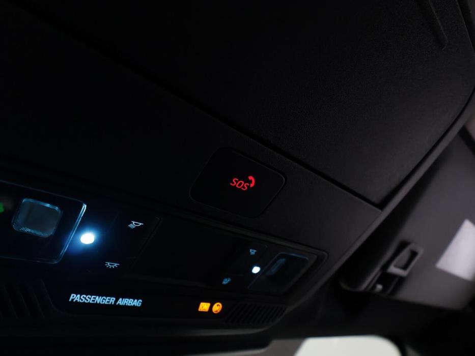 FORD MUSTANG MACH-E 2021