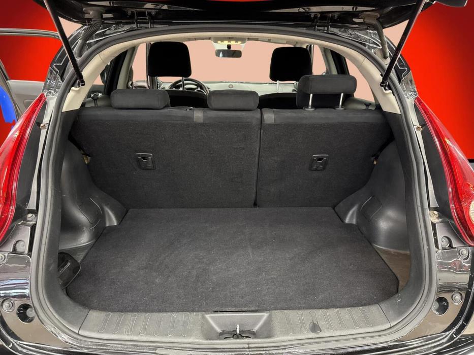 NISSAN Juke 2012