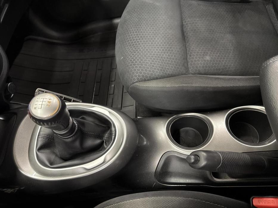 NISSAN Juke 2012