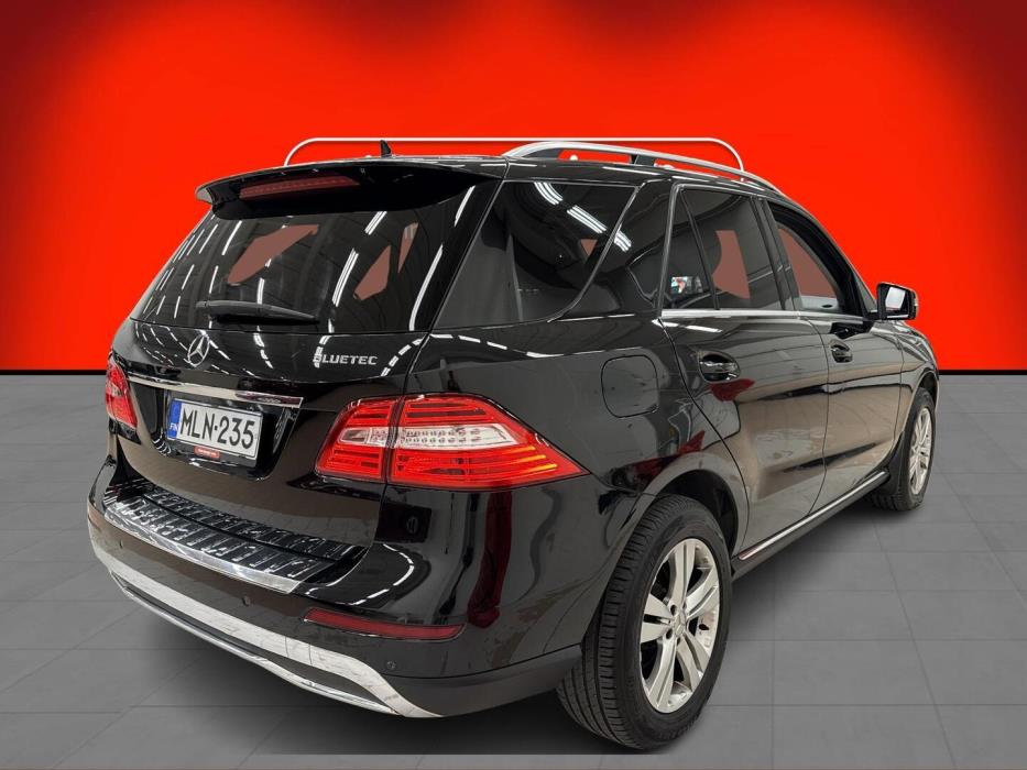 MERCEDES-BENZ ML 2013