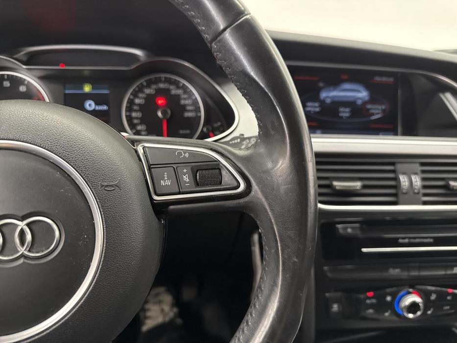 AUDI A4 2014