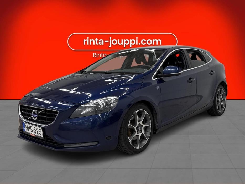 VOLVO V40 2015