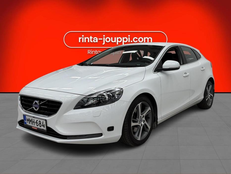 VOLVO V40 2015