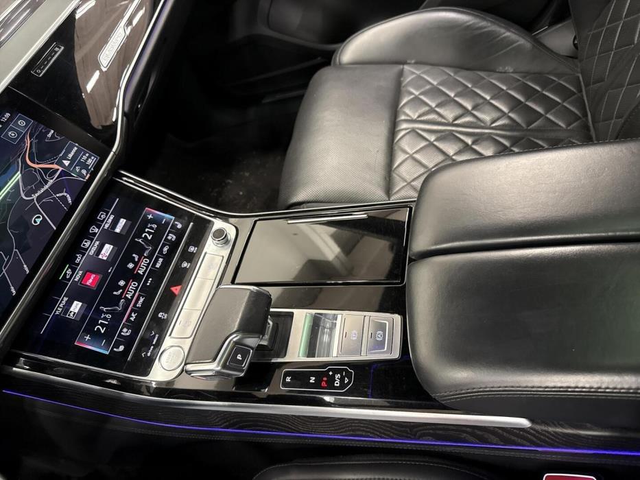 AUDI A8 2020