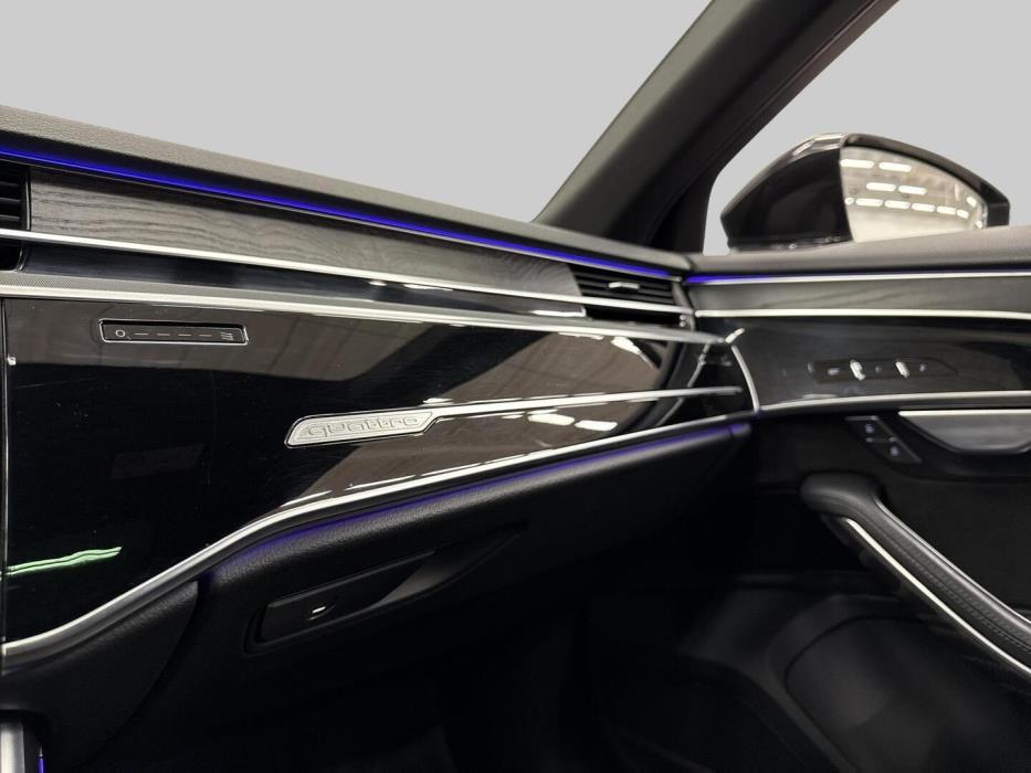AUDI A8 2020