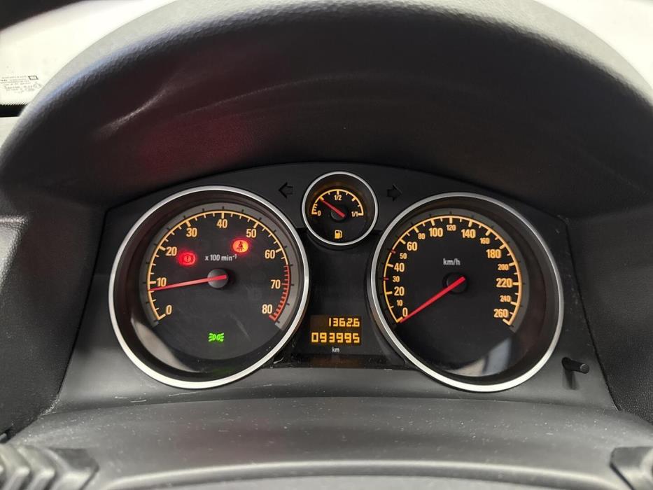 OPEL Astra 2009