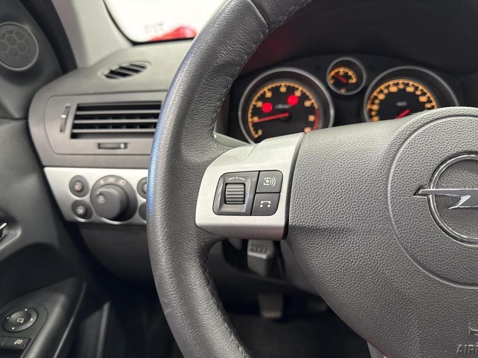 OPEL Astra 2009
