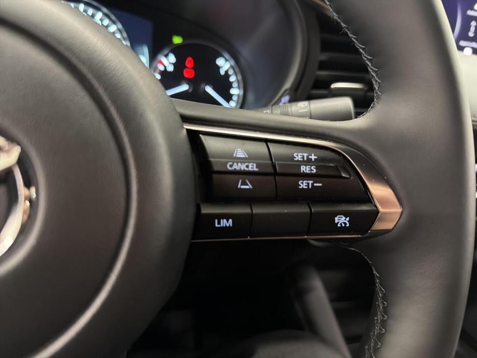 MAZDA 3 2025