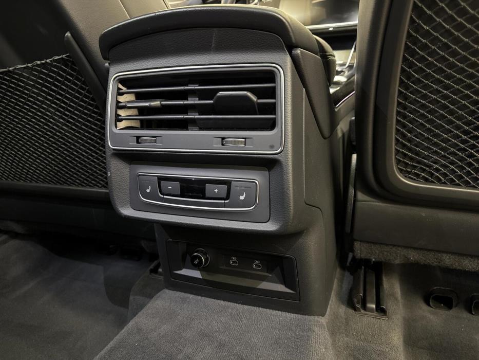 AUDI Q7 2023