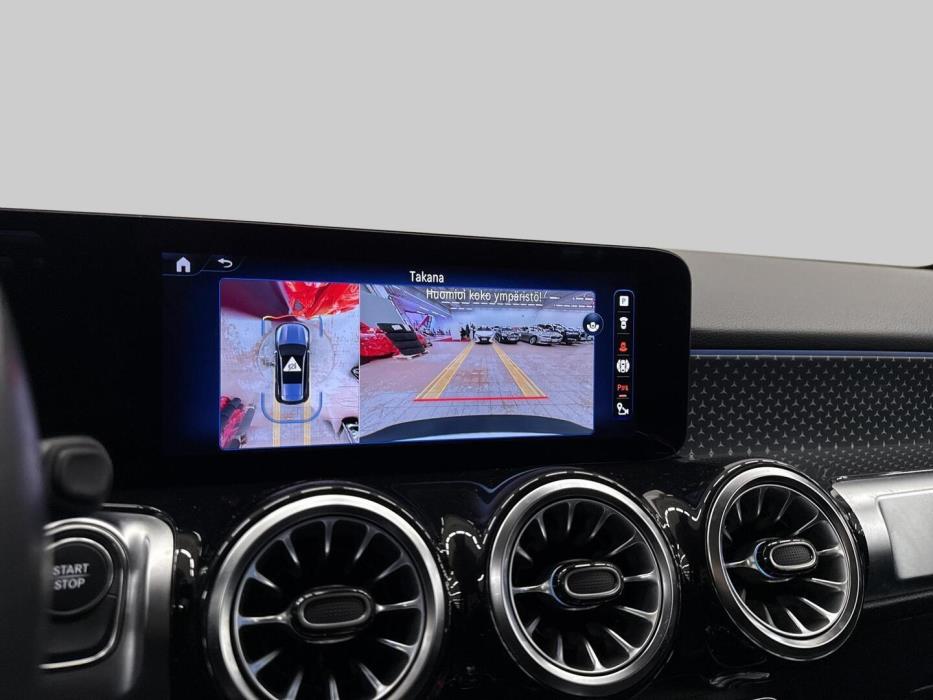 MERCEDES-BENZ EQB 2024