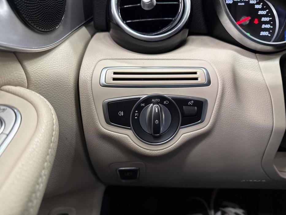 MERCEDES-BENZ C 2020