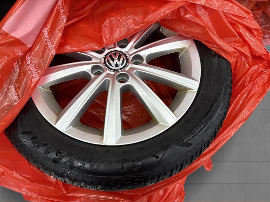 VOLKSWAGEN Golf 2020