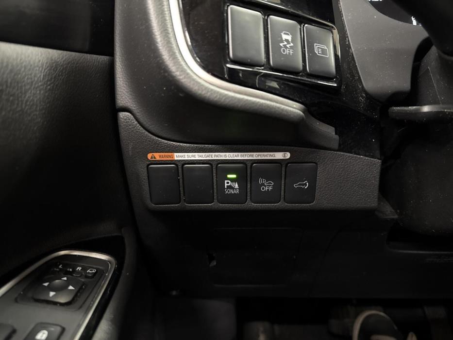 MITSUBISHI Outlander PHEV 2015