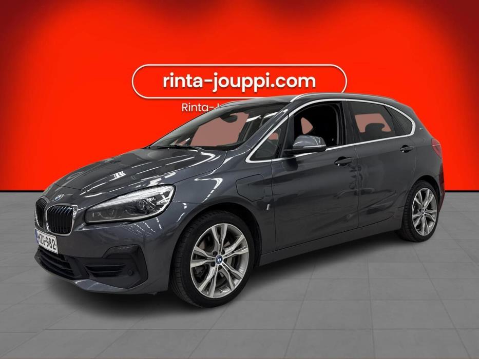 BMW 225 2018