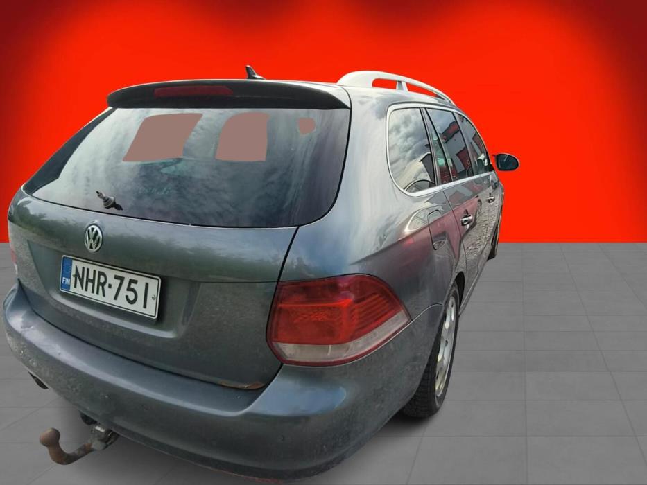 VOLKSWAGEN Golf 2010