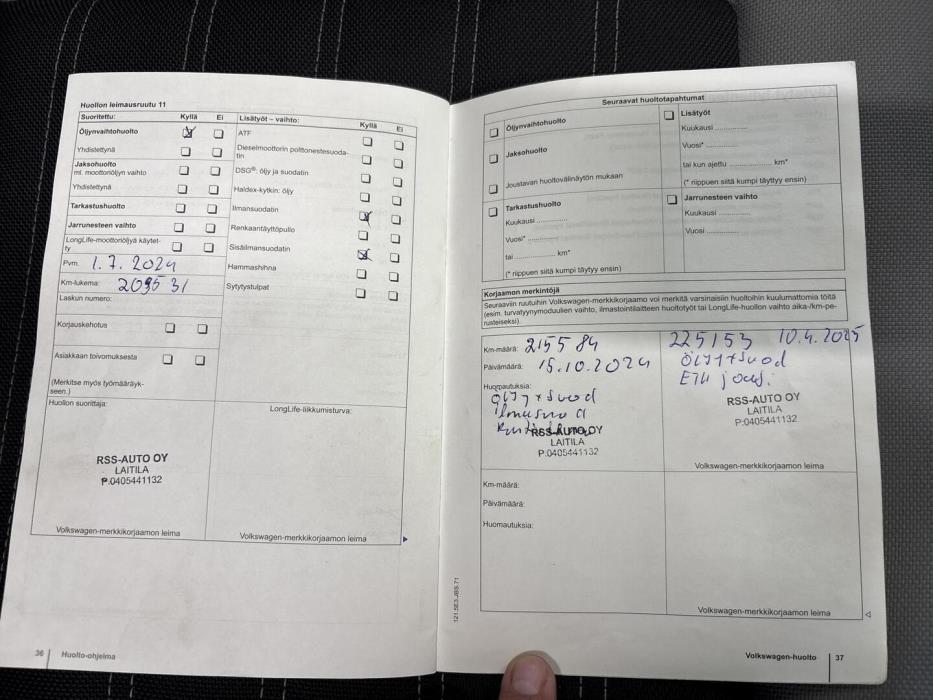 VOLKSWAGEN Jetta 2012