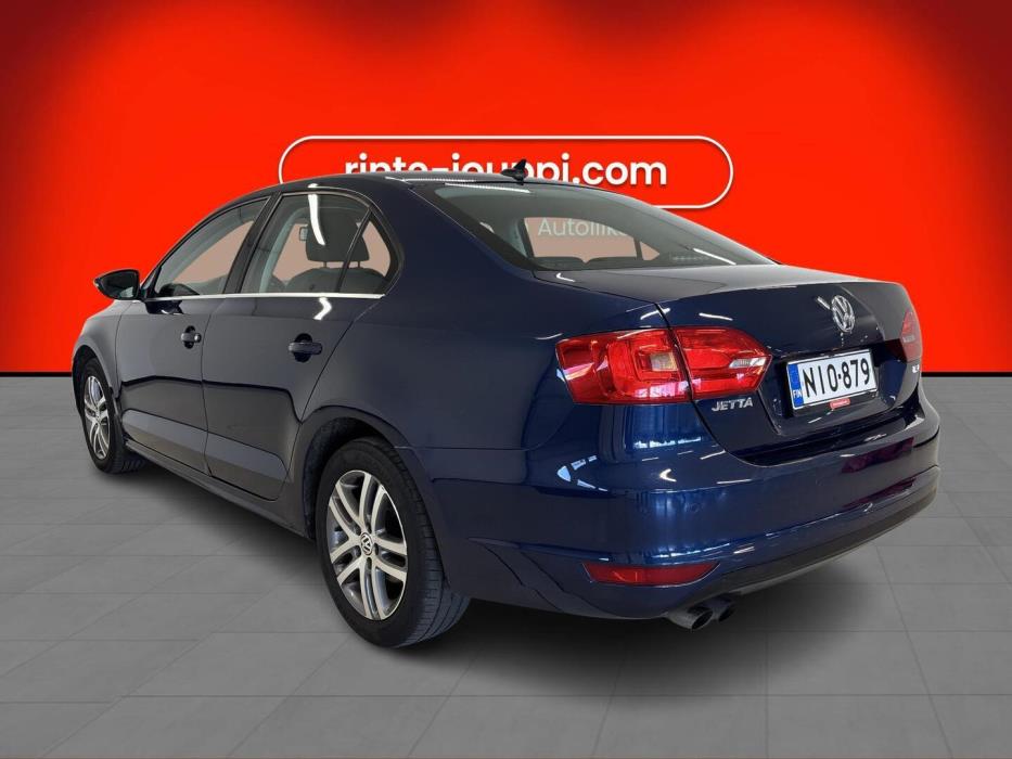 VOLKSWAGEN Jetta 2012